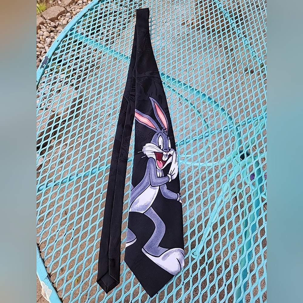 Vintage 1996 Looney Tunes Mania Bugs Bunny Tie - Picture 1 of 5